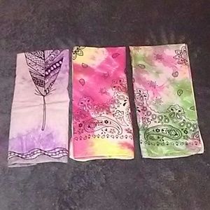 3 tie- dye bandanas bundle